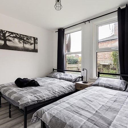 Beautifully Modern 2-Bed Apartment W/Garden London Exterior photo